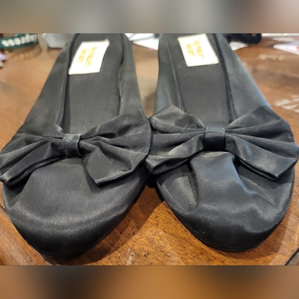 Vintage Victoria's Secret Black Satin Bow Slippers Size 9/10 - Picture 4 of 8